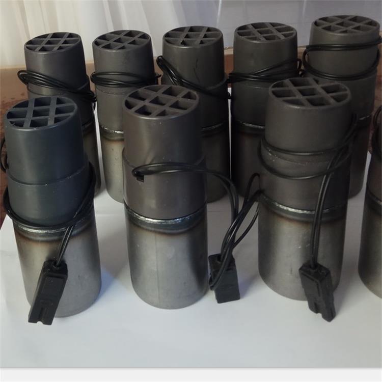大插頭電（diàn）子禮花氣瓶7公分（fèn）